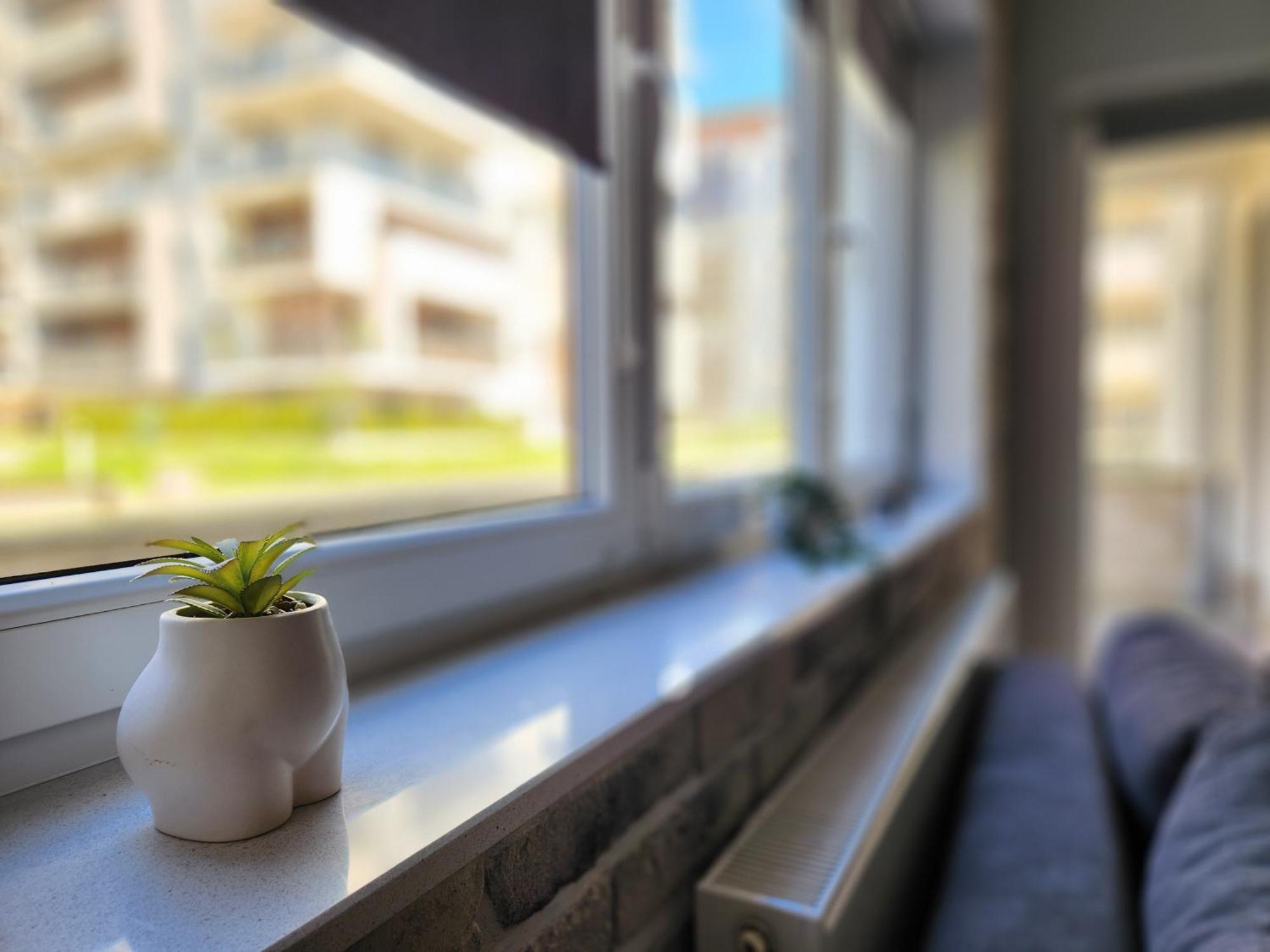 Apartstars - Powstancow #32 With Terrace Rzeszow Bagian luar foto